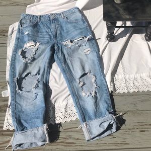 Ripped high wasted mom jeans